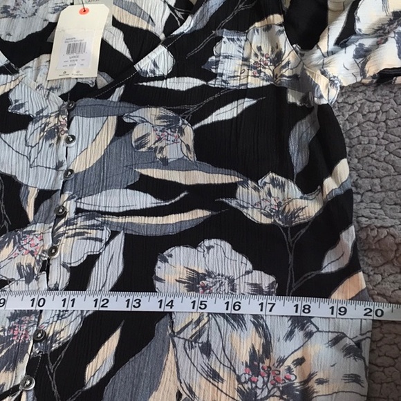 BILLABONG long bell sleeve LARGE - Picture 6 of 6